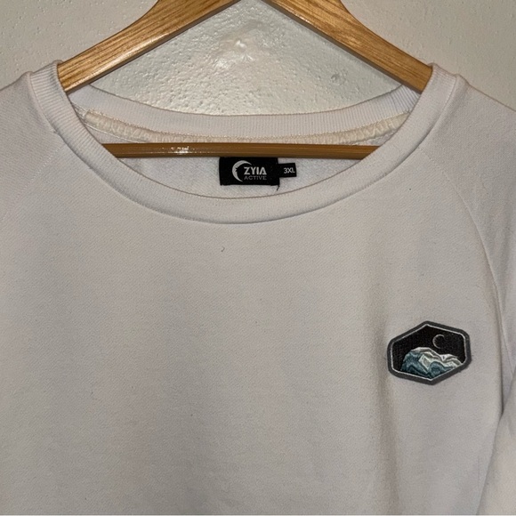 Zyia Active White Mountain Patch Crewneck Sweatshirt Size 3X - Picture 3 of 9